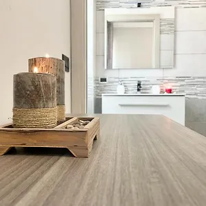 https://one-key-home.hotelinveneto.com